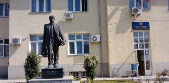 Tenderi 30 mijë euro ''i kurdisur'' i Komunës së Suharekës