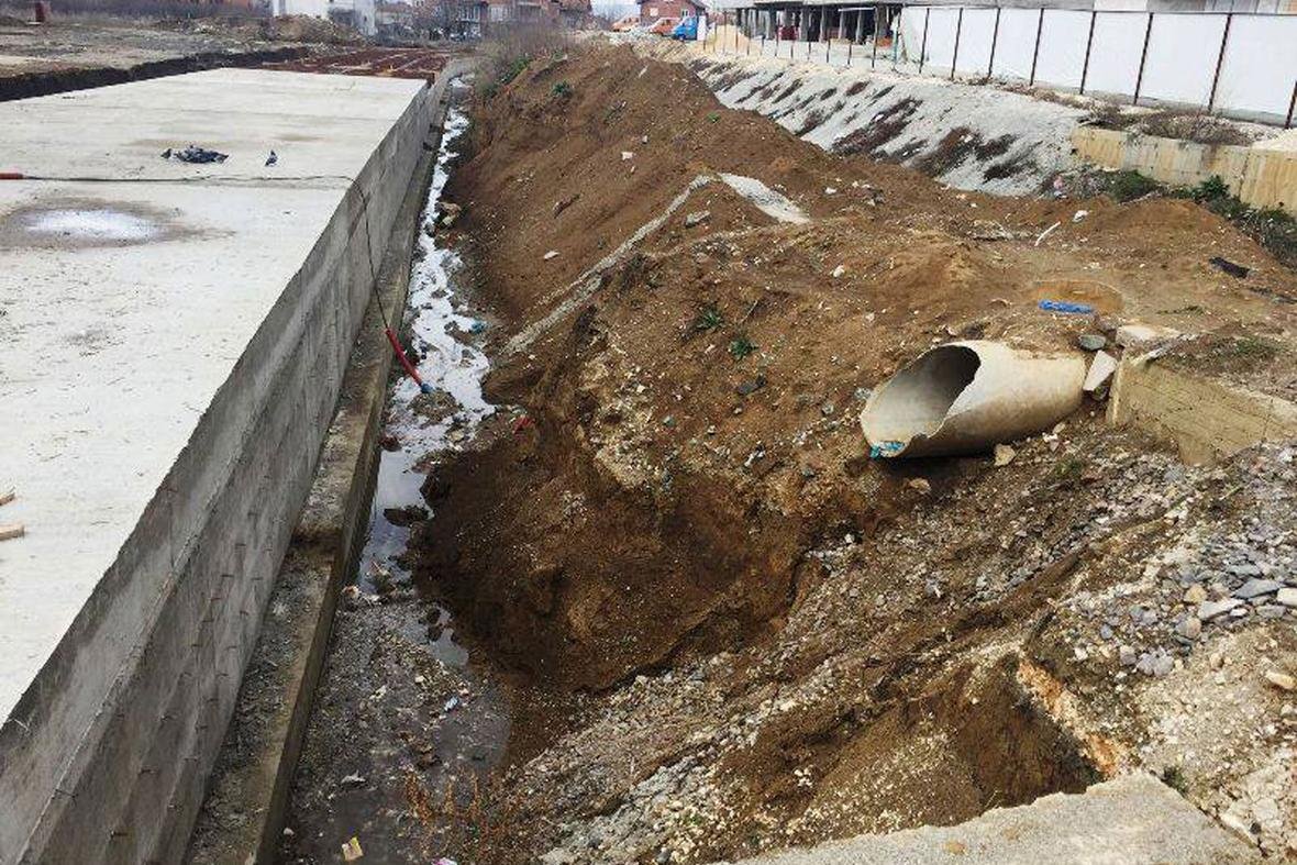 Keqmenaxhimi dyvjeçar i tenderit 1.7 milionësh rrezikon mijëra banorë të Prishtinës