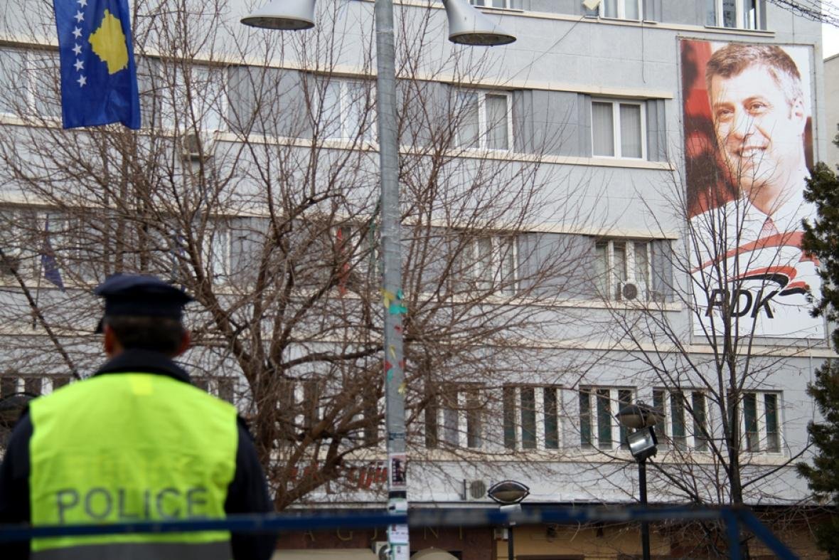 Oda e rrethuar nga PDK