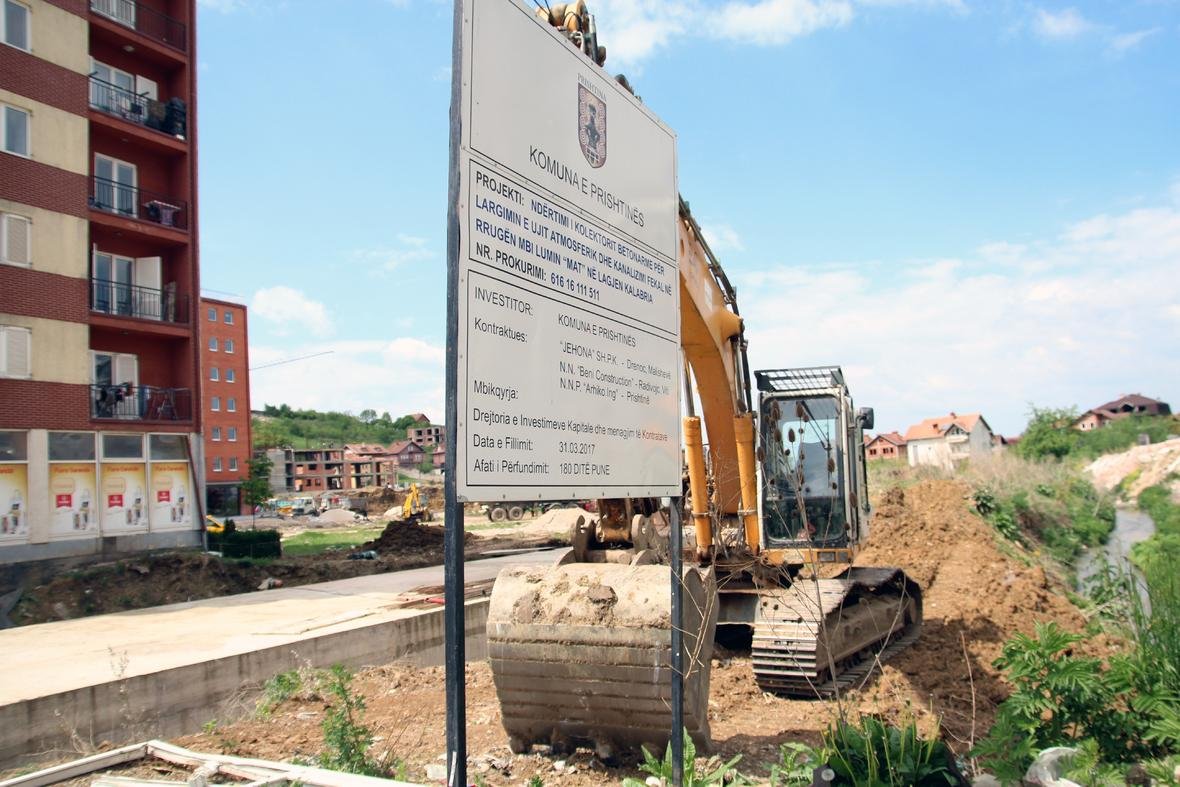 Keqplanifikimi që dështoi ndërtimin e kolektorit në lagjen Kalabria