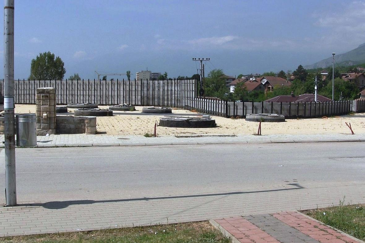 Vonesa e projektit me kontratë të dyshimtë