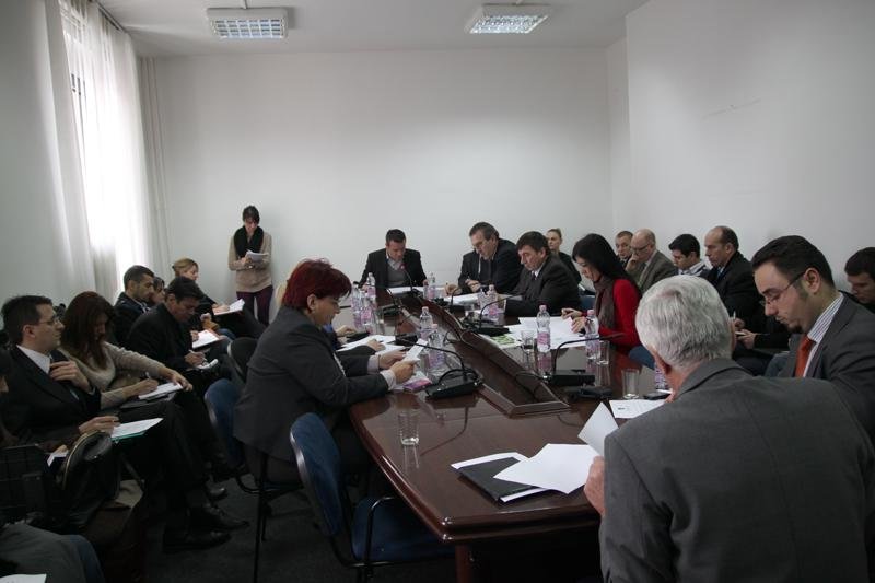 Korrupsioni nuk po luftohet as me letra