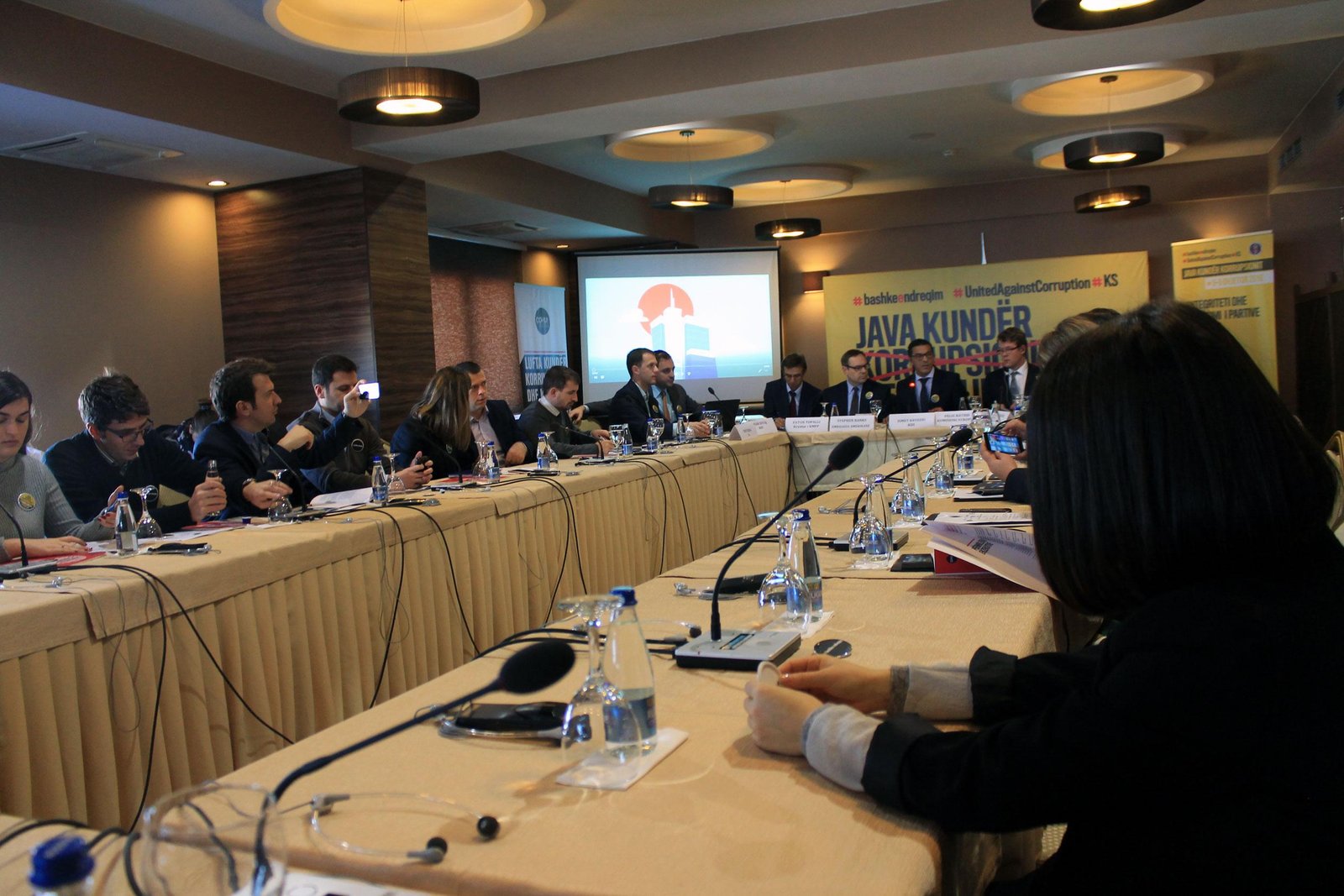 Financimi i subjekteve politike në Kosovë: Përsiatja e dështuar